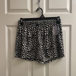 Brand New Ladies Heart Print & Black Leopard Print Sleep Shorts Sizes M-XL & 3XL $4.00 Each 