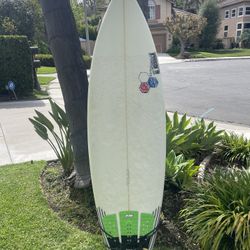 6’3” Channel Islands Rocket 9 Great Condition Includes Fins