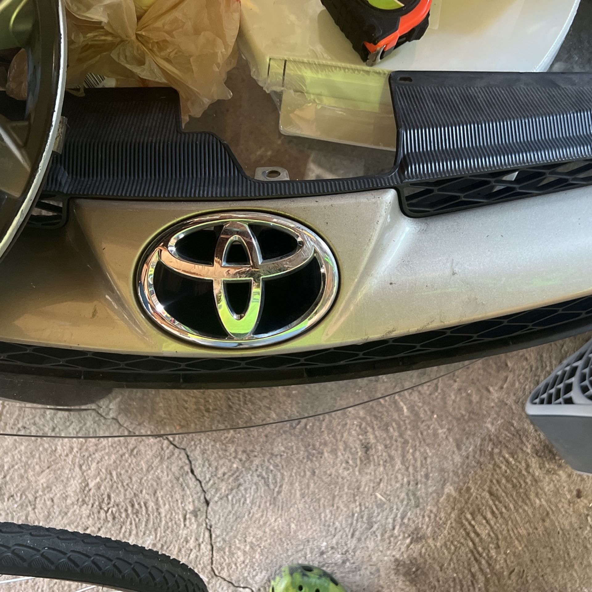 2006 2010 Toyota Sienna Front Grill