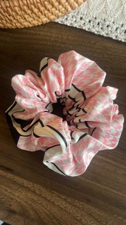 Silk Pink scrunchie