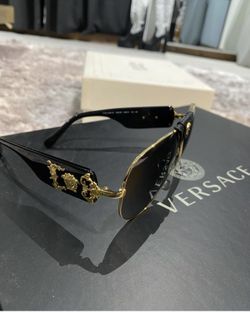 Authentic Versace Sunglasses No Scratches 