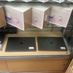 2019 16”MacBook Pro I7 32Ram 512 