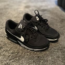Nike Air Max Women’s size 8.5