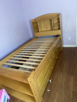 Wood bed