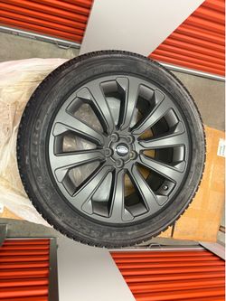 Land Rover Range Rover 20” Wheels w/ Brand New Tires
