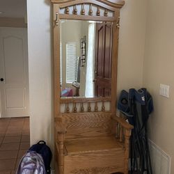 Wooden Hutch Bench With Mirror