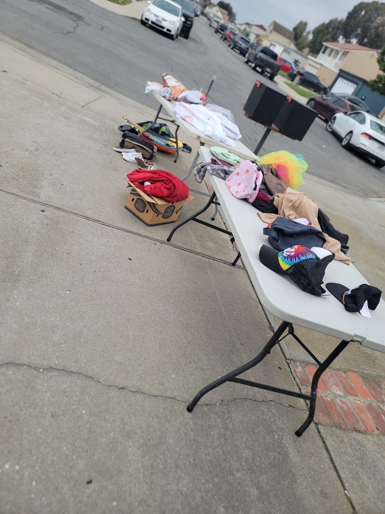 Free Come Get It 1st Come! Everything Must Go!