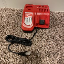 New Milwaukee RAPID CHARGER