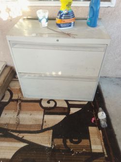 Lateral Filing Cabinets - 2 Drawer