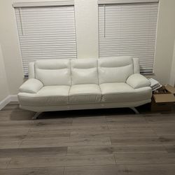 Furniture From Rooms To Go 