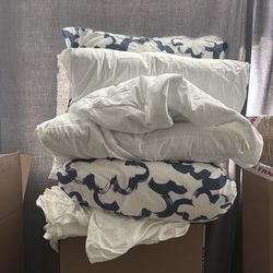 Full size bed set