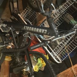  Cannondale Mountain bike