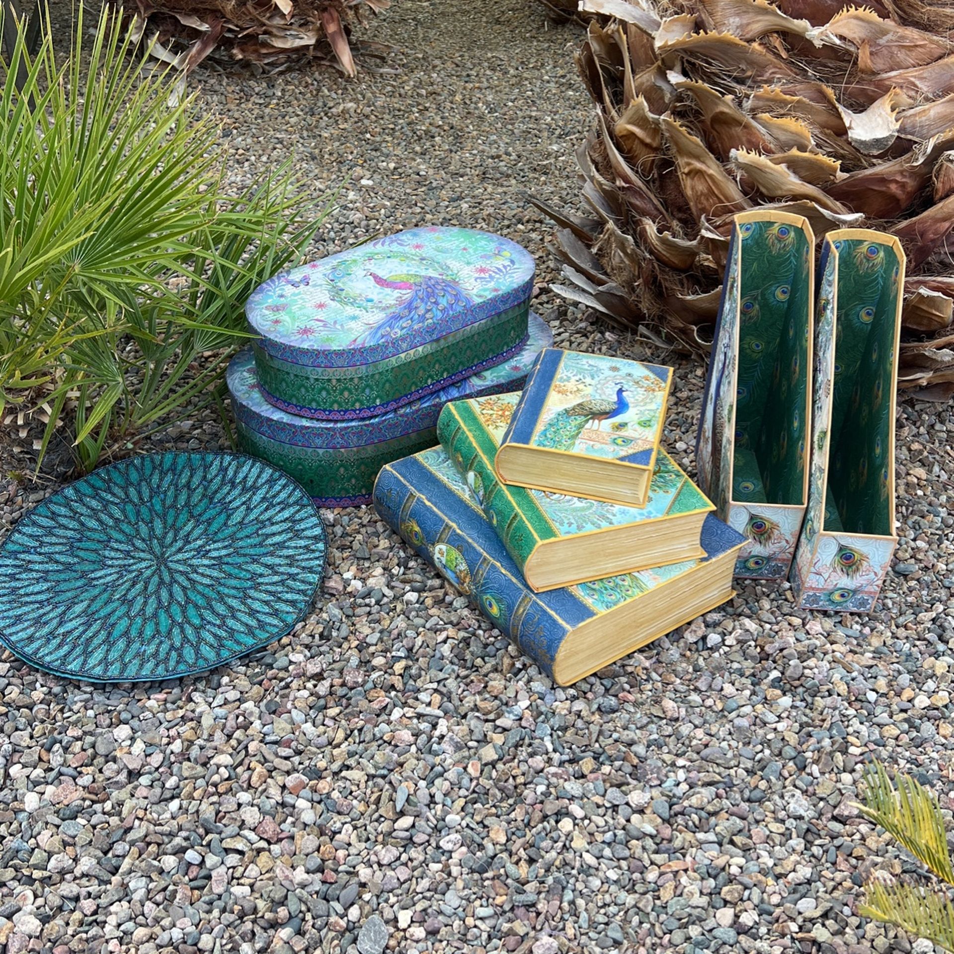 ***PUNCH STUDIO COLLECTIBLE BOXES***
