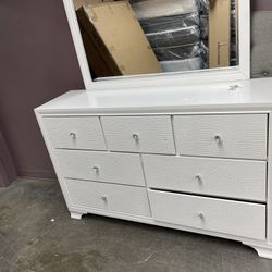 New Beautiful White Dresser