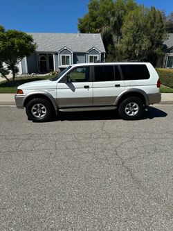 1998 Mitsubishi Montero 1 owner Great Daily