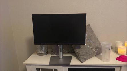 2 22in Dell monitors