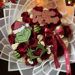 Grinch Bouquet Ramo Rosas 