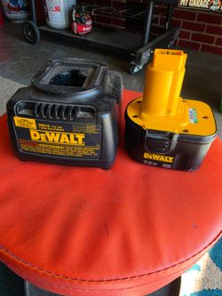 Dewalt 12V Charger and Battery