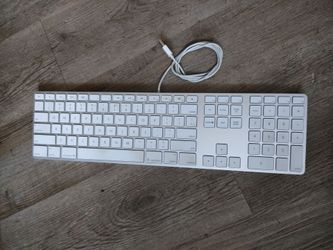 Apple Wired Keyboard (Model: A1243) For Sale