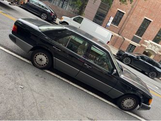 Classic Mercedes Benz 1993 300D 259k miles