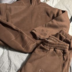 Brand New COMFRT Sweatpants/sweatshirt Size Medium
