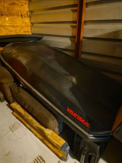 Yakima roof box