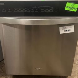 Whirlpool WDF550SAHS Dishwasher