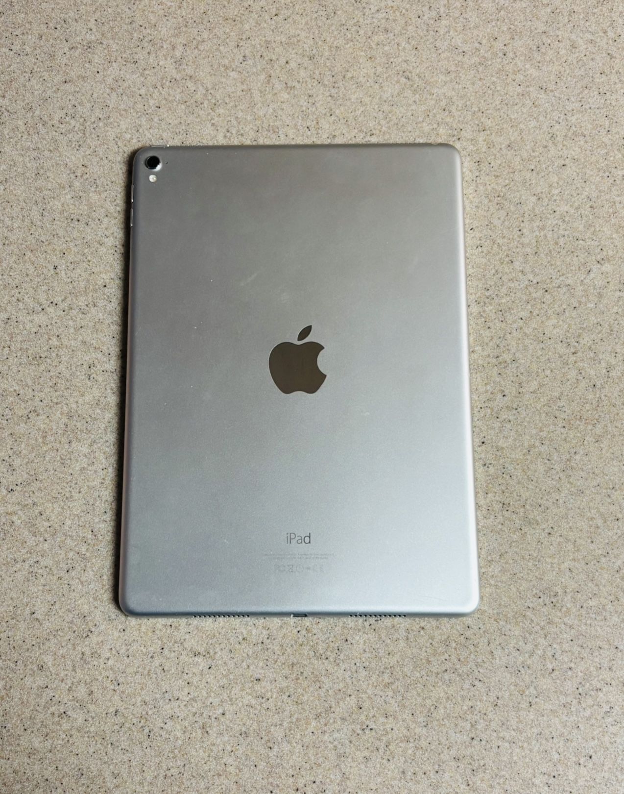 Apple iPad Pro 9.7 1st Gen 32GB