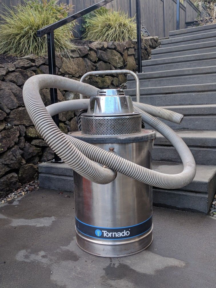 Tornado Industrial Vacuum Shop Vac