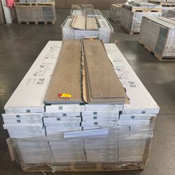 Up $0.89/sq ft 5.5mm~10mm Luxury Vinyl Plank Flooring SPC Flooring Wholesale Price 100+ Colors Available