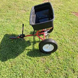 Craftsman Pull Behind Spreader