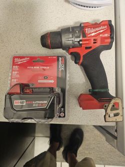 Miluakee Hammer drill &Brand new 5.0 battery