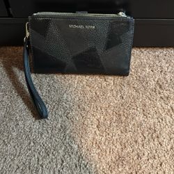 Black Leather Stitched, Michael Kors Smartphone Wristlet