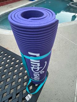 runDisney Yoga Mat Purple Teal Exercise Fitness Mat With Carrying Strap Rare New