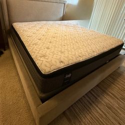 King Size Bed And Mattress 