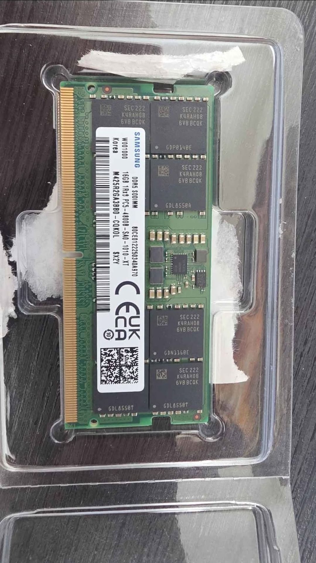 SAMSUNG DDR5 16GB1Rx8 PC5 4800