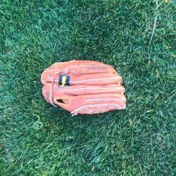 Baseball glove