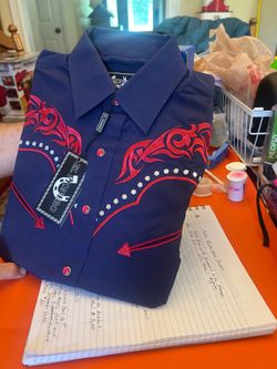 Size small Fancy western shirt El pionero