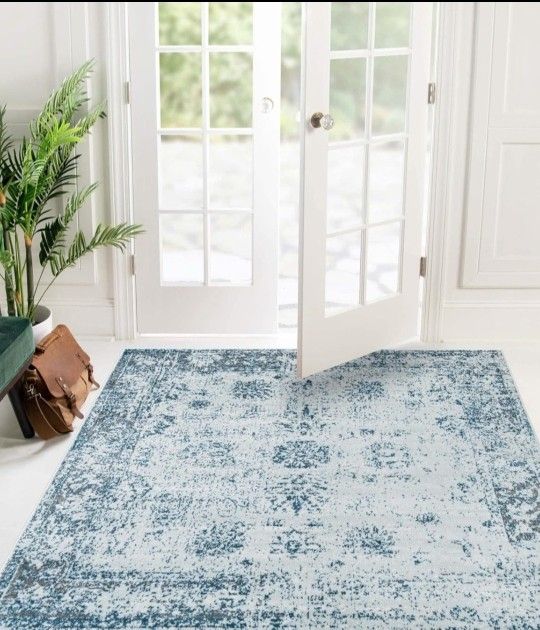 New. Beautiful 8×8 Indoor/ Outdoor Rug. Can Be Sprayed Clean With Hose! Great Patio Rug!