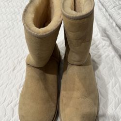 UGG BOOTS M12