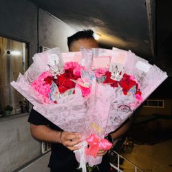 Bouquets  Natural Roses 