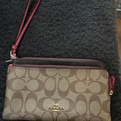 Wristlet 