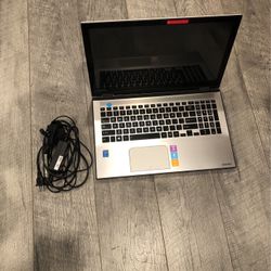 2015 Toshiba Satelite Computer 