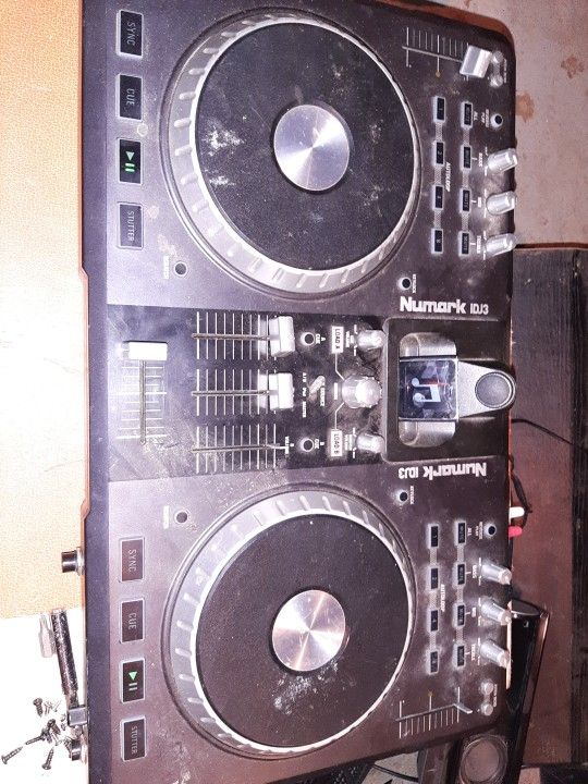 Numark idj3 Turntables