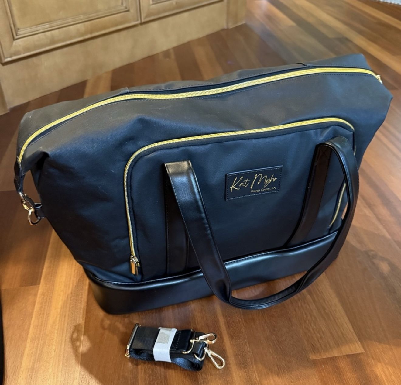 Kat Myhr Travel Weekender Overnight Carryon Shoe Compartment Laptop Bag Black