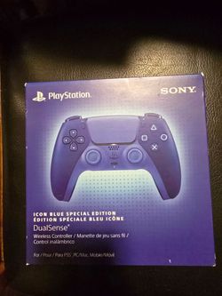Playstation 5 Icon Blue controller