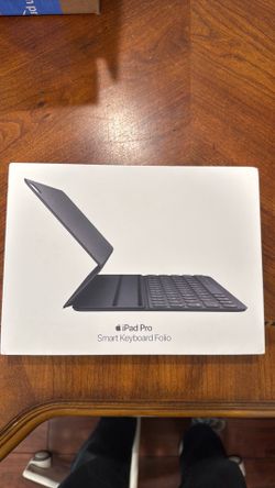 Apple iPad Smart Keyboard Folio