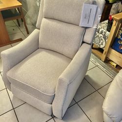 New Straight Out Of Box Abbyson Calvin Recliner 
