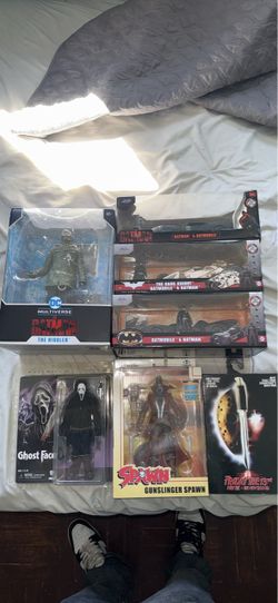 DC & Horror Action Figure Lot – 6 Items
