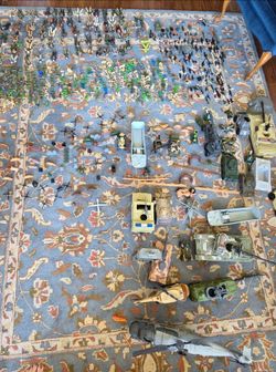 Clean Bulk Army Toy Lot - Figures, Vehicles & Weapons